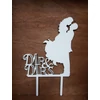 Kép 1/2 - Fa -Tortadísz csókos pár "MR & MRS" fehér 18,5cm