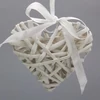 Kép 3/3 - Fehér vessző szív fém vázon 10cm 500/#