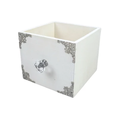 Dekoláda fehér kocka gombbal 13x13x11cm