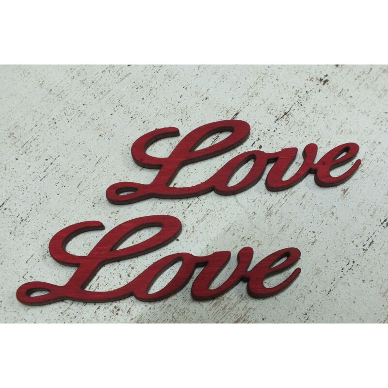 Fa "Love" felirat meggypiros 8cm 2db/csomag