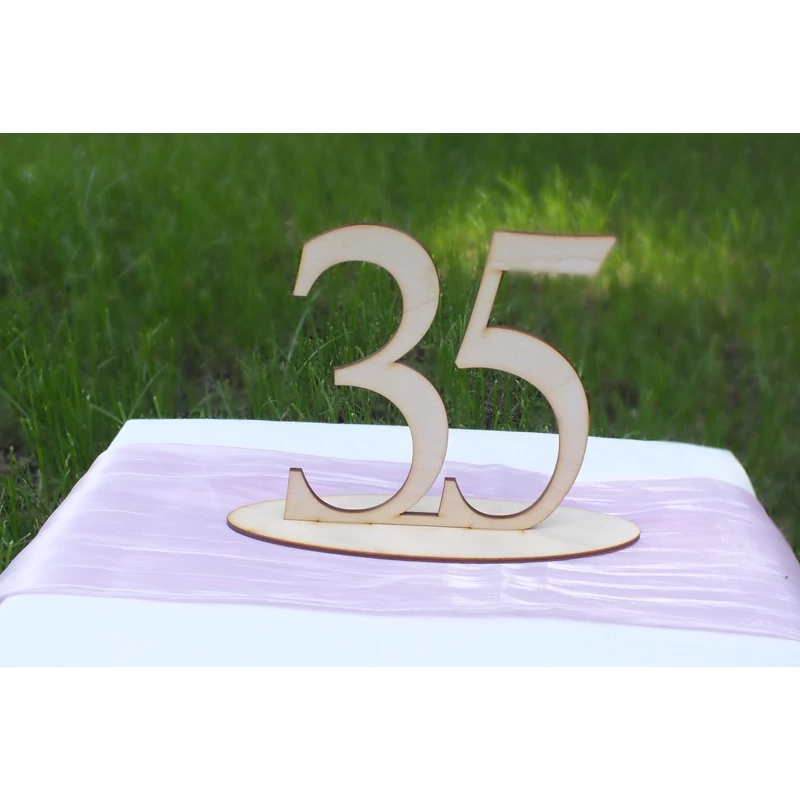 Natúr fa Asztalszám 35-ös