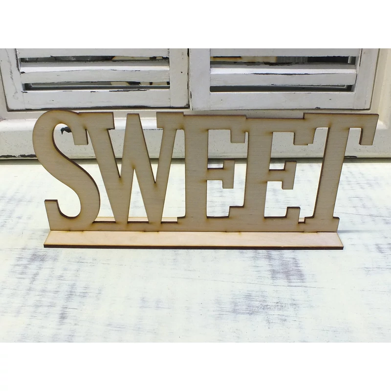 Natúr fa - "SWEET" felirat talppal 25cm - KIFUTÓ
