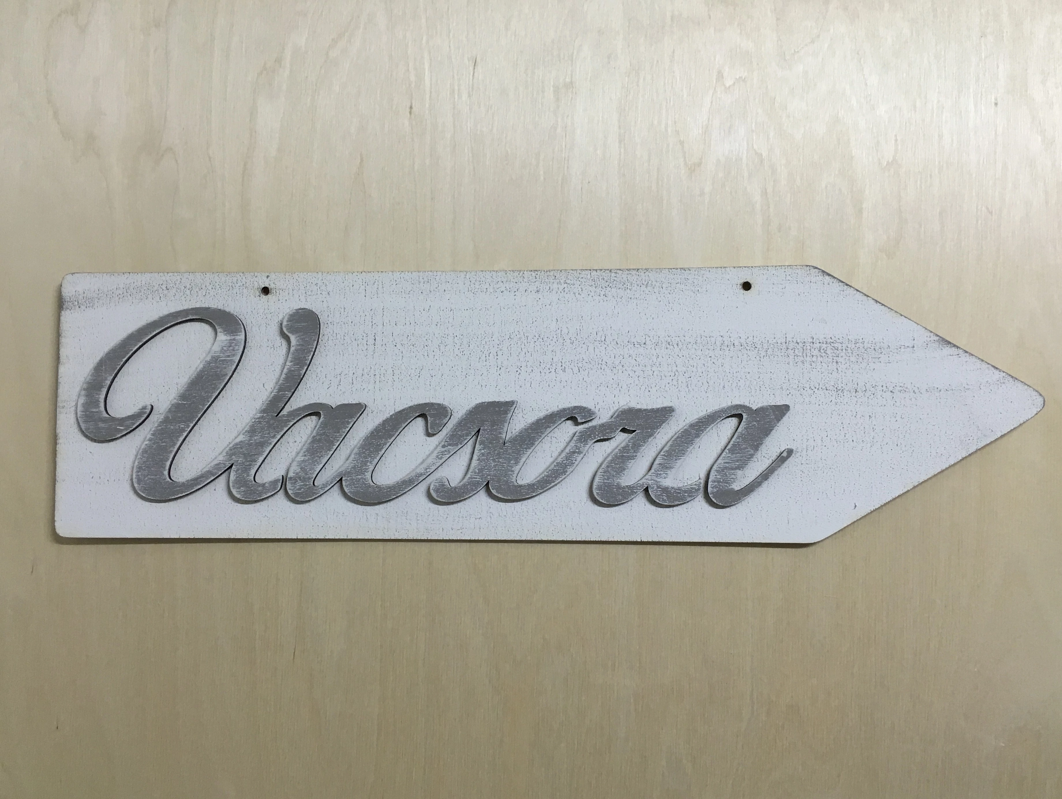 Vacsora nyíl írott fehér