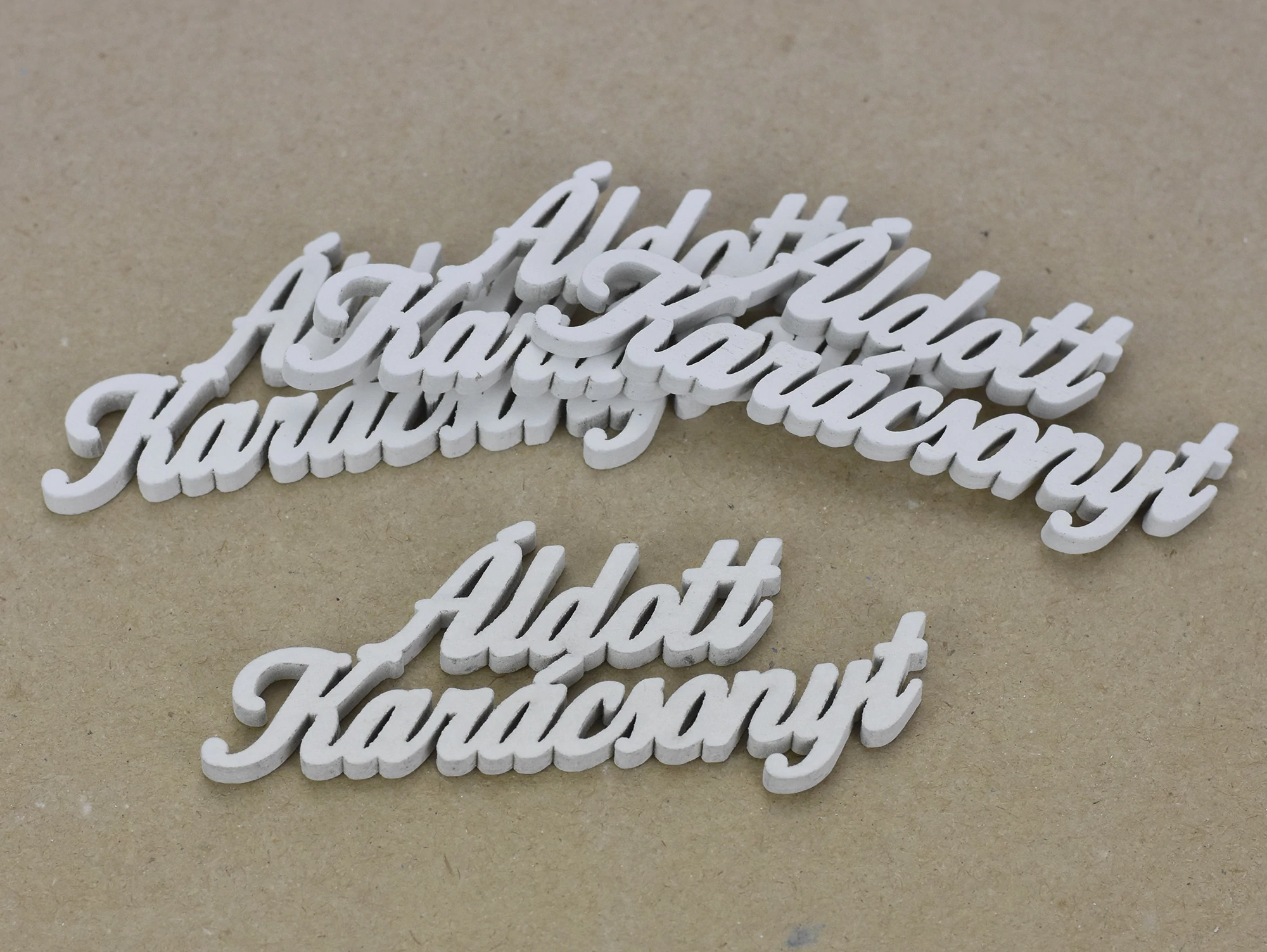 Áldott Karácsonyt felirat fehér 10cm 4db/csomag 200/#