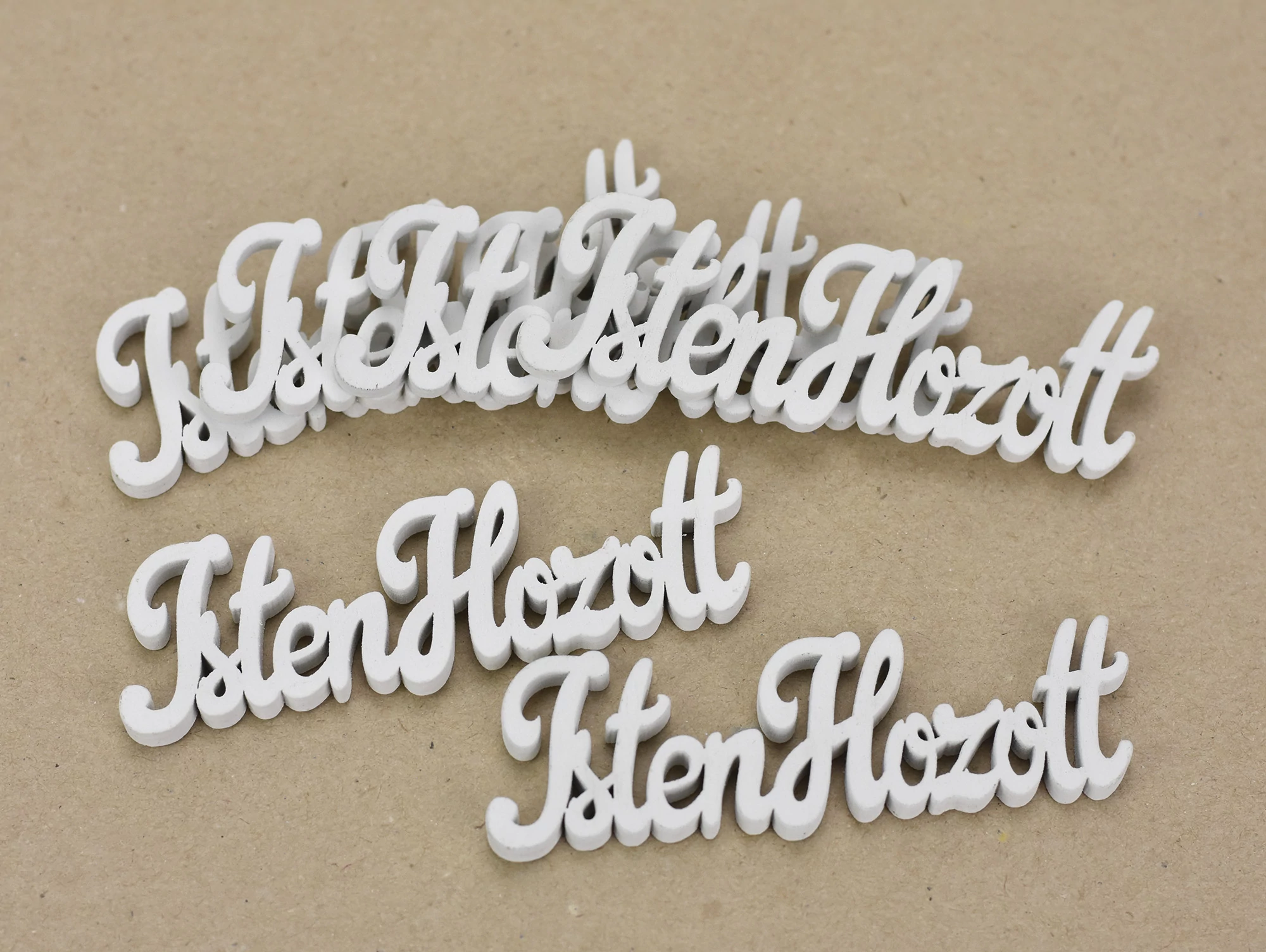 Isten Hozott felirat fehér 10cm 6db/csomag