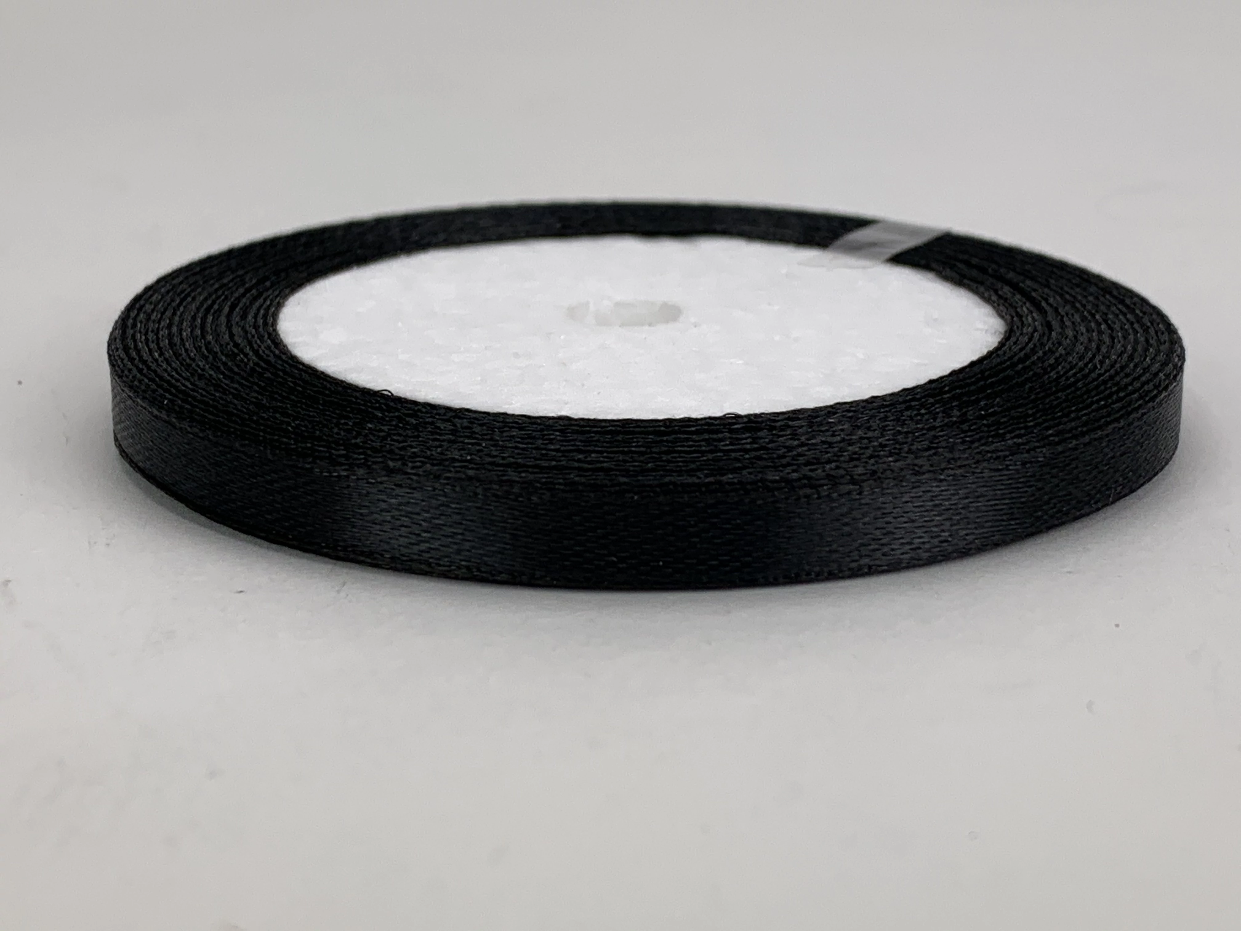 Fekete szatén szalag 6mm x 22méter