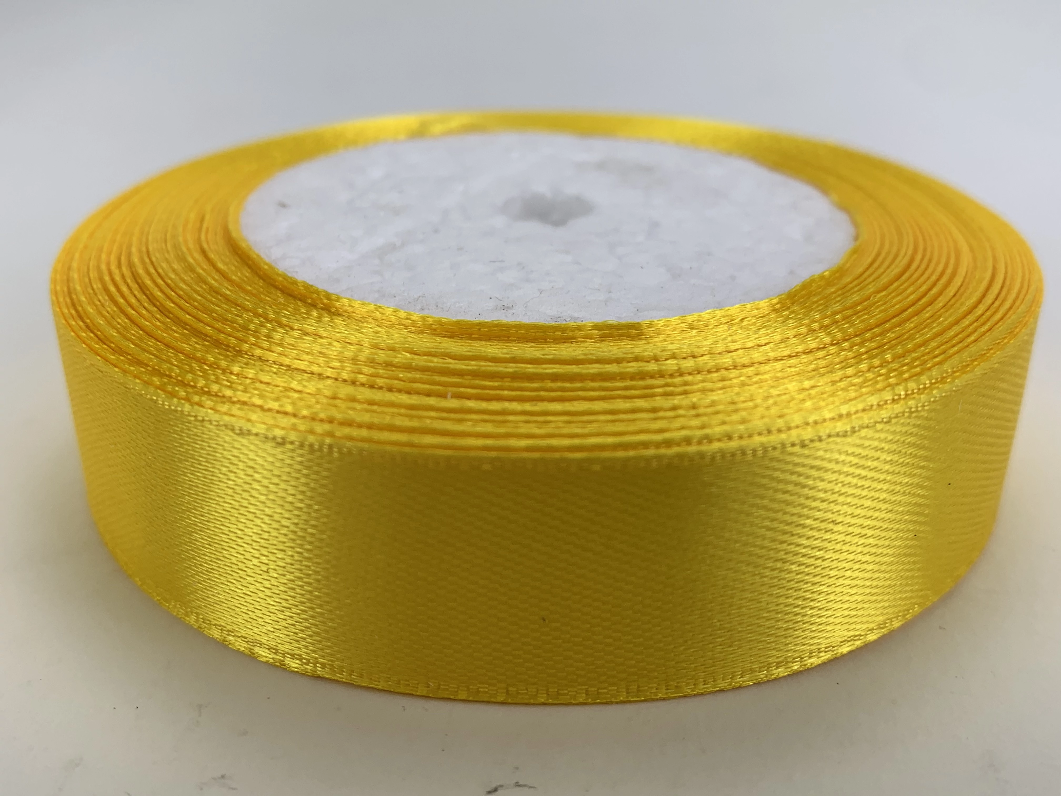 Sárga szatén szalag 2cm x 22méter